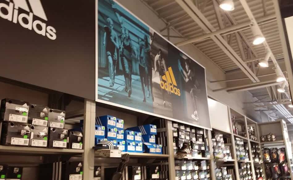 Retail wall banners. Large format vinyl banners.