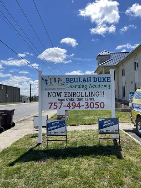 Freestanding school signs from DeSigns, Inc.