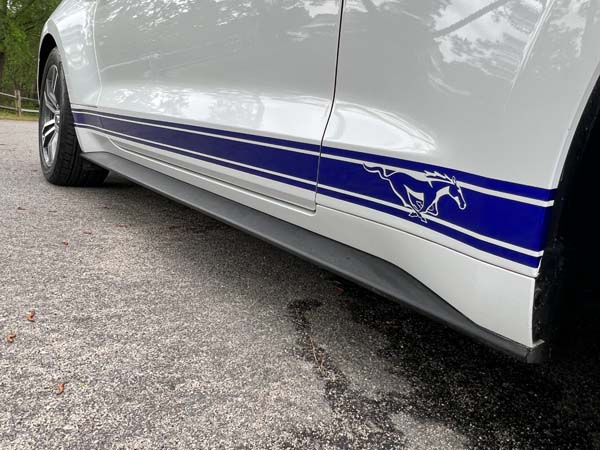 Mustang rocker panel graphics