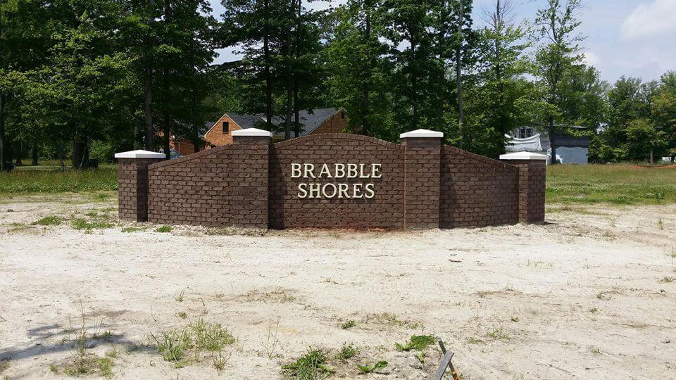 Plastic lettering for subdivision entrance at Brabble Shores