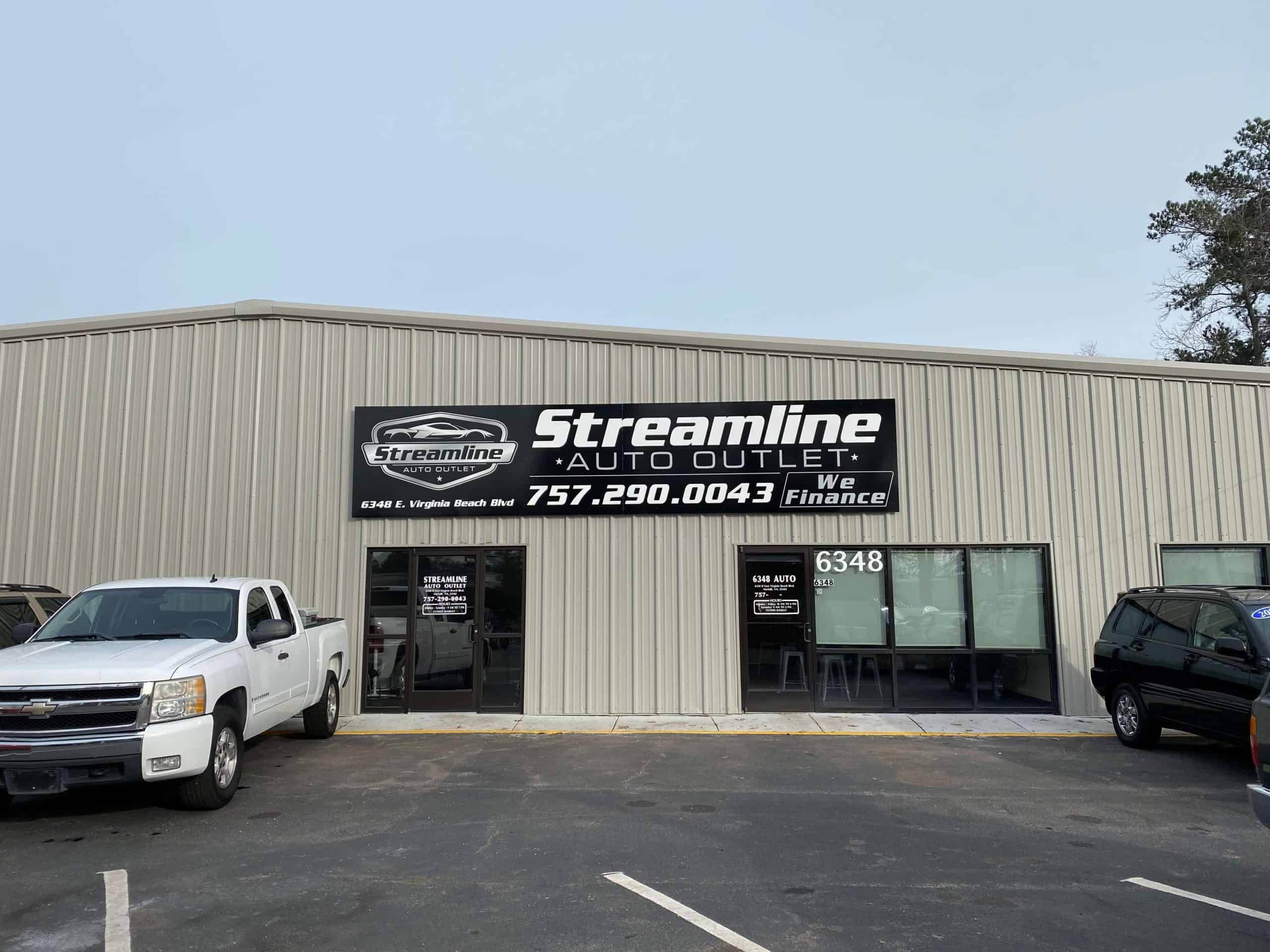 Building signs - Large sign for Streamline Auto Outlet