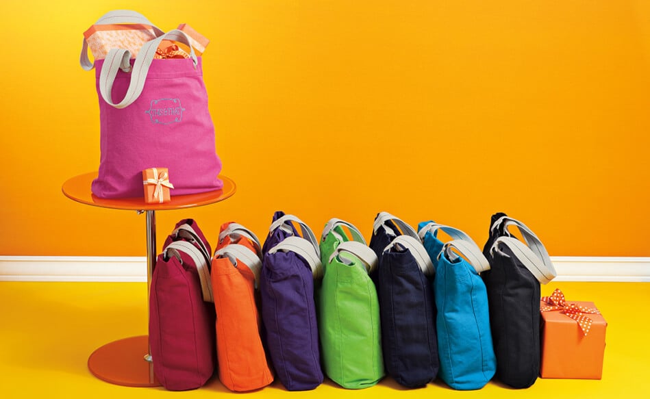 Stylish totes - Promotional tote bags - Several colors - Imprint your logo, company name or slogan